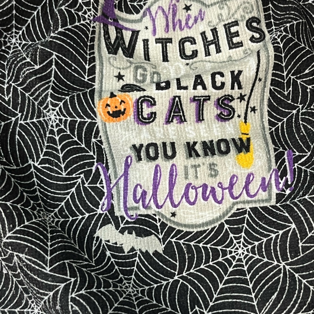 6/$25
Set of 2 Halloween Kitchen Towel Set - Black and White - Picture 7 of 11